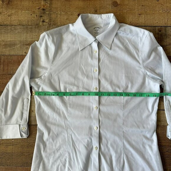 Brooks Brothers Women's Fitted Non-Iron Stretch Shirt Size 12  White Blue Stripe - Picture 5 of 9